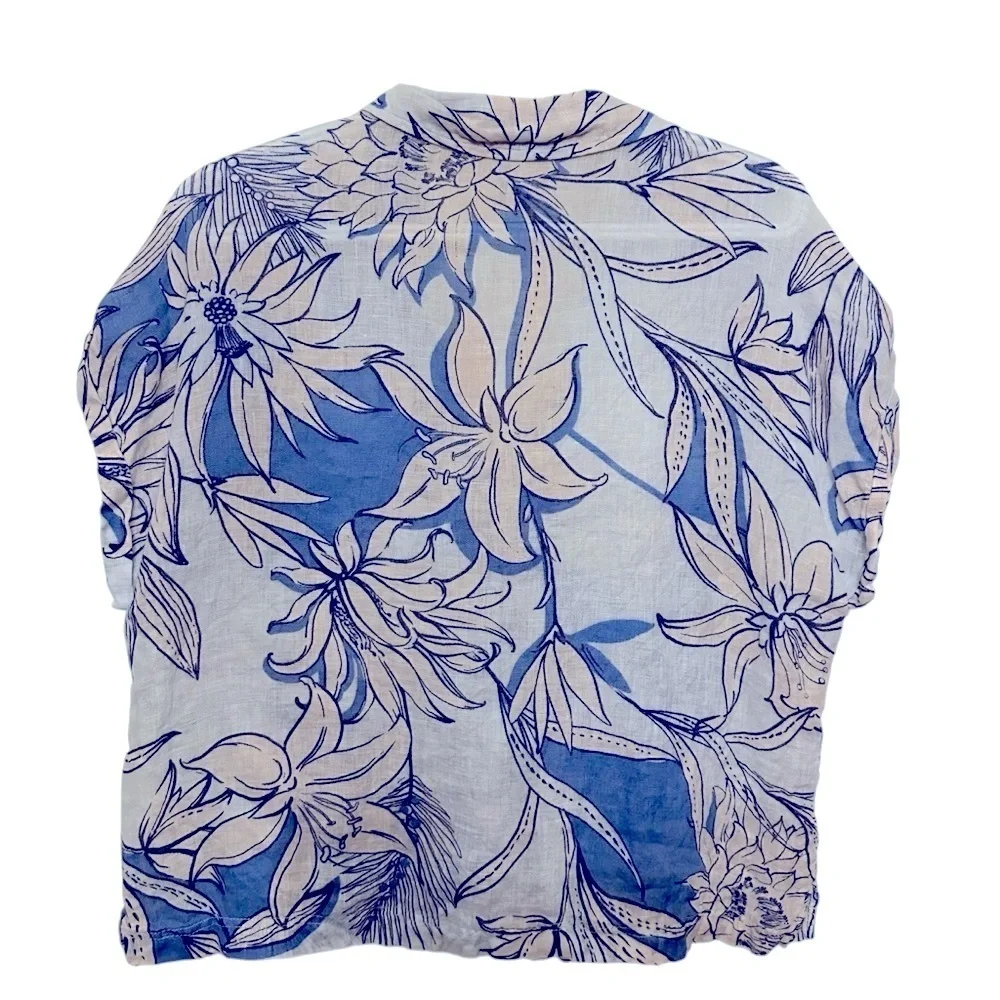 EUC Halston Blue and Cream Floral Shirt